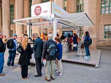 pop-up式集裝箱展示廳用于雀巢咖啡機展銷