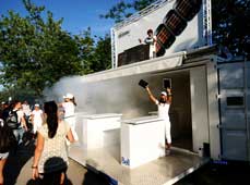 Osheaga音樂節上的pop-up式集裝箱房屋