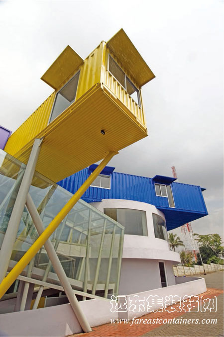 Contertainer 集裝箱社區中心一層的健康診所