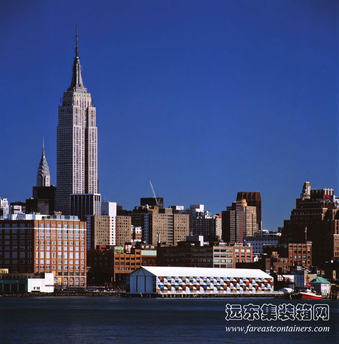 集裝箱建筑： Nomadic 集裝箱博物館及周圍環境