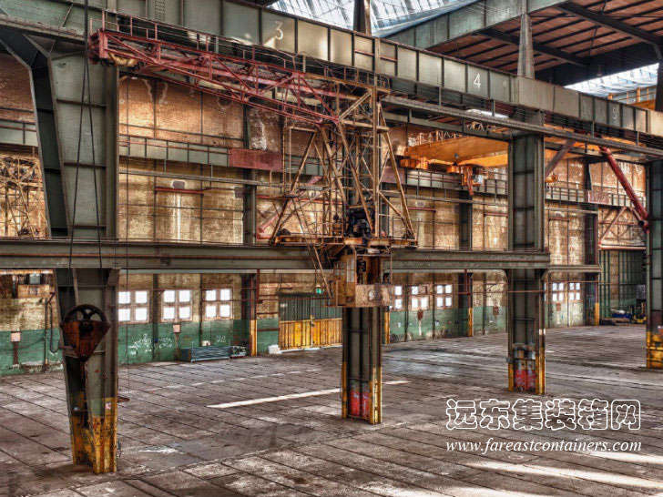 集裝箱大賣場Boxpark NDSM所選址船塢的內部