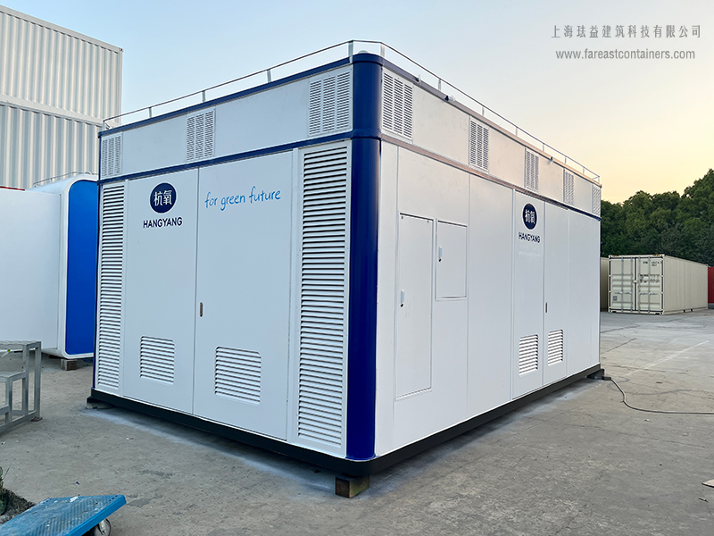 壓縮機罩殼實物：側(cè)墻設(shè)置檢修門、儀表艙門等